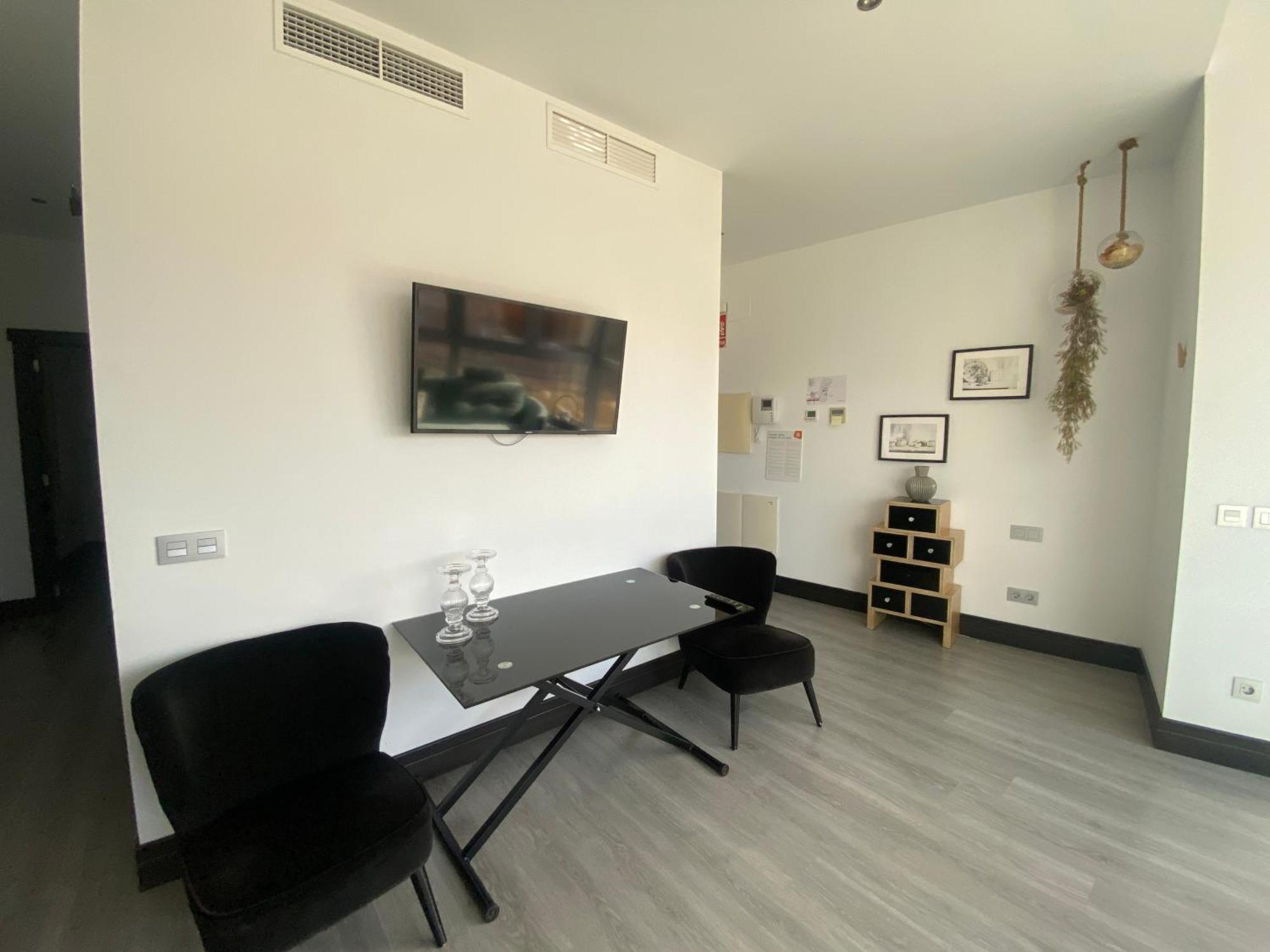 Stay U-Nique Apartments Rosaleda Малага Номер фото