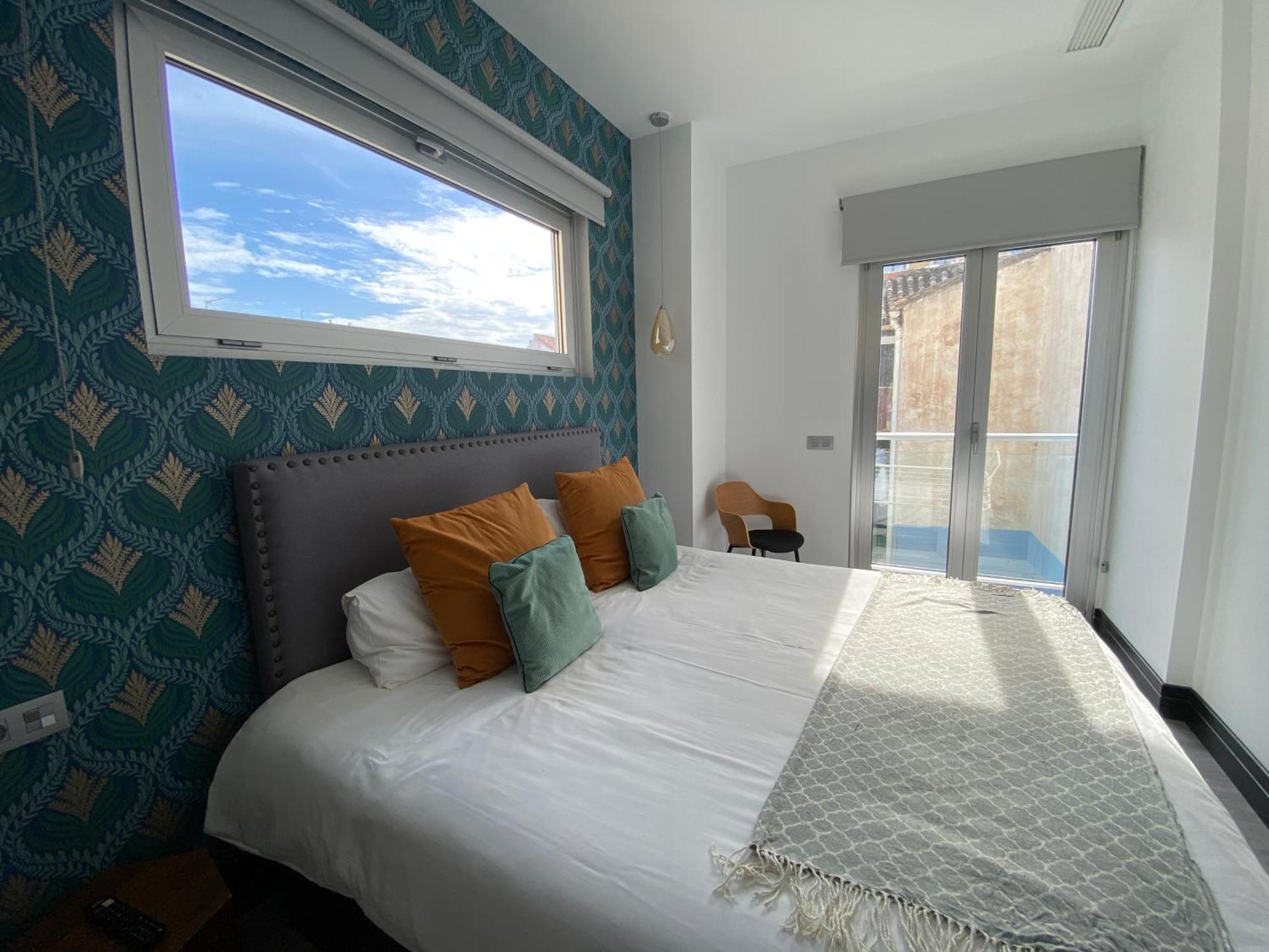 Stay U-Nique Apartments Rosaleda Малага Номер фото