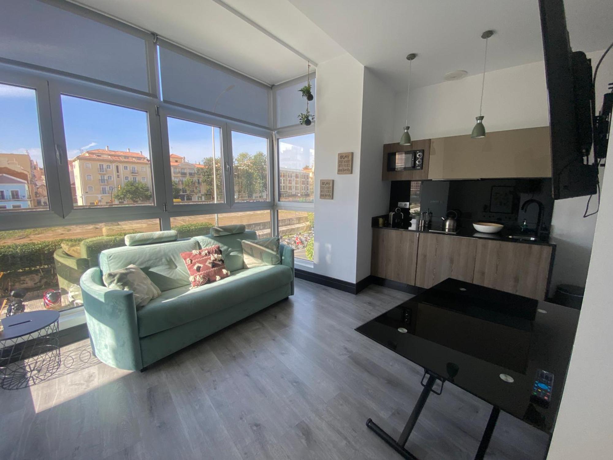Stay U-Nique Apartments Rosaleda Малага Номер фото